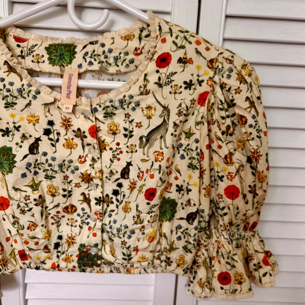 Samantha Pleet Lovelace Blouse - Cream Floral Crop Top - Picture 4 of 9